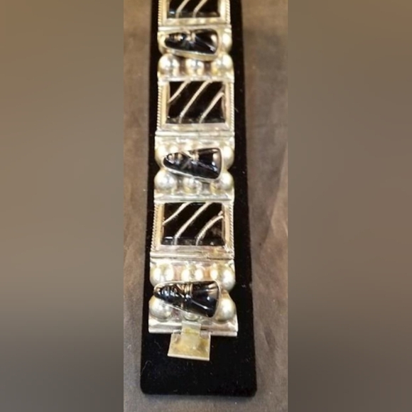 Sterling Silver Vintage Heavy 40's Mexico Aztec Faces Signed Link Bracelet - Picture 3 of 15